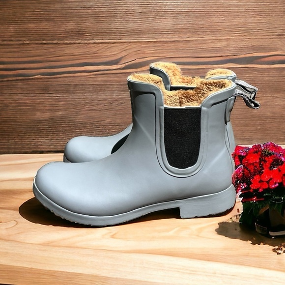 🌻NEW w/tag Chooka Delridge Gray Chelsea Ankle Rain Boots || Women's Size 7 - Picture 1 of 10
